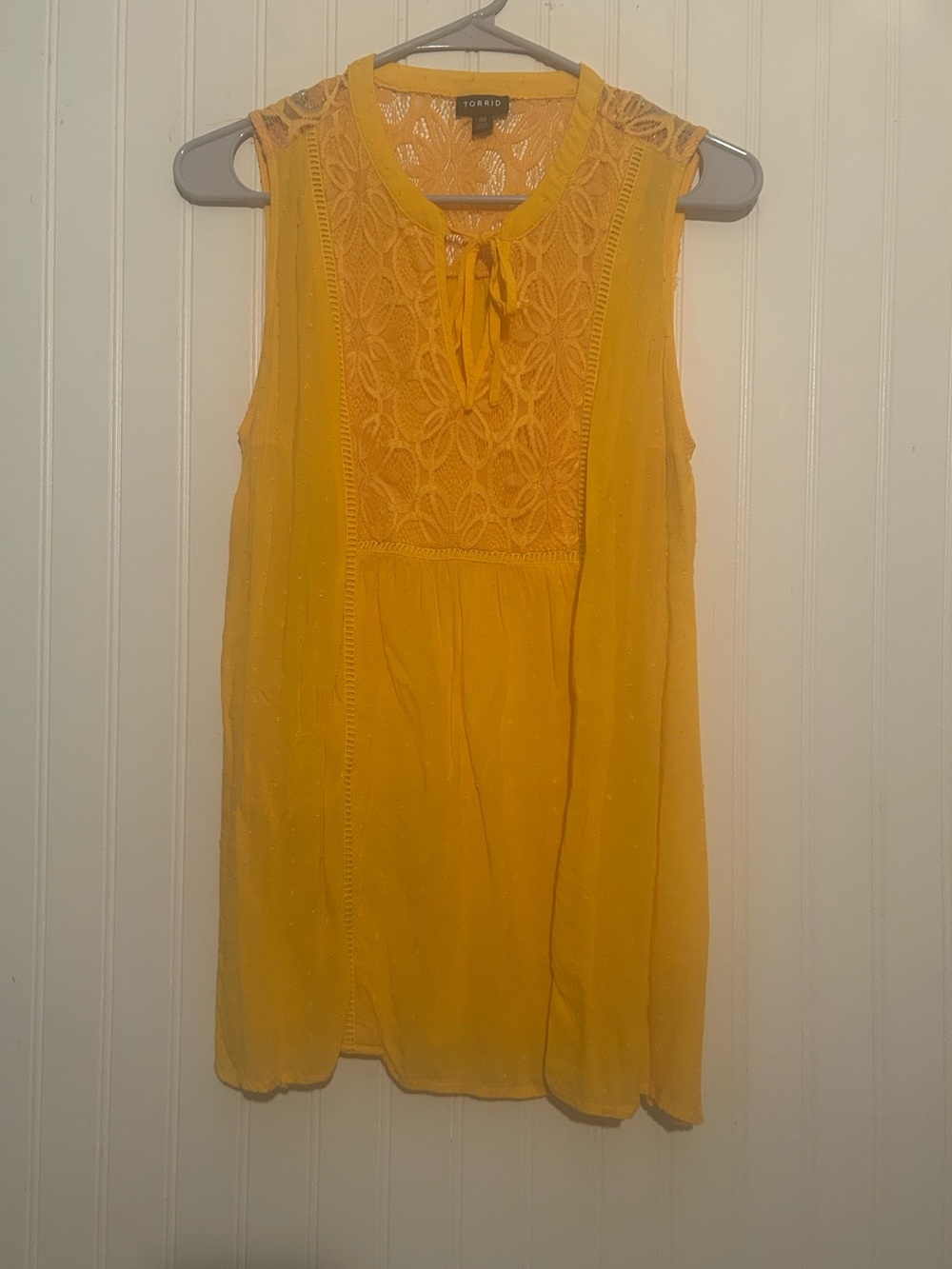 Torrid Swiss Dot , Lace Detail Yellow Sleeveless Tie Front Camisole